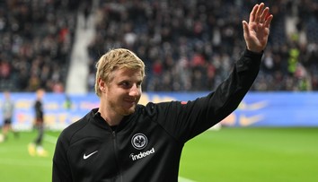 Dobyl pohárovú Európu, v piatej lige napadol fanúšika. Hriešnik sa po škandáloch vracia na najvyššiu úroveň