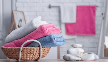 Ako často prať a kedy vymeniť uteráky? Dôležité je aj miesto, kde sú zavesené