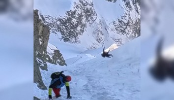 VIDEO: Desivý pád z Rysov. Muž letel žľabom ako handrová bábika, narazil si len malíček