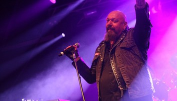 Hudobný svet v slzách. Zomrel Paul Di´Anno, bývalý spevák Iron Maiden