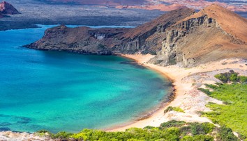 Galapágy ohrozuje nafta. Uniká z potopenej lode