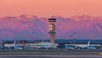Na milánskom letisku Malpensa vypukol požiar v lietadle. Malo smerovať do Prahy