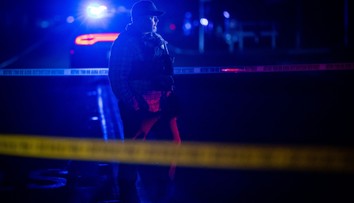 Podrobnosti o streľbe na rodinnej oslave. Polícia je zúfalá