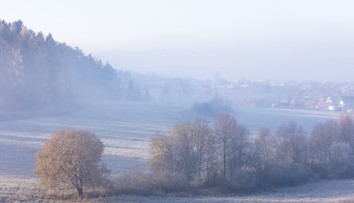 Sychravé dni pokračujú. Zmena počasia môže prísť až na Vianoce