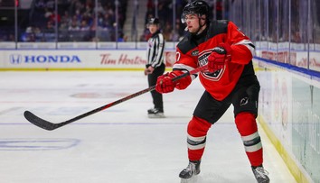 VIDEO: Šimon Nemec sa stal hlavnou hviezdou noci v AHL. Zaznamenal bodovú explóziu