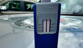 Prezradila ho jazda krížom-krážom. Vodič v Beladiciach mal v sebe hotový kokteil drog