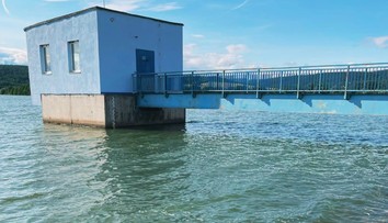 Nešťastie vo vodnej nádrži. Na brehu našli telo 41-ročného muža