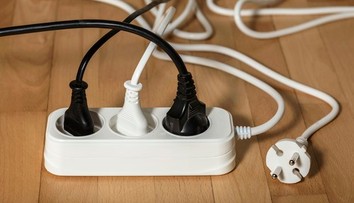 Inteligentné predlžovacie káble: Sledujú spotrebu a zapnú kávovar aj na diaľku