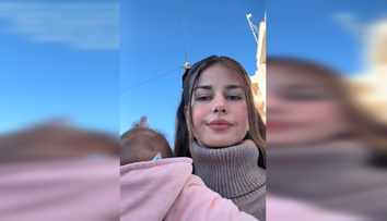 VIDEO: Nesie dcéru do jaslí za zvukov sirén. Mladá matka z Jordánska ukazuje bežné ráno po začiatku konfliktu