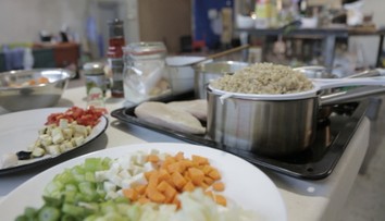 Kuchári sa spájajú v boji proti plytvaniu potravín. Odrazí sa to v jedálnych lístkoch?