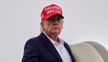 Trump opäť volil poštou. Tento spôsob hlasovania pritom sám opakovane kritizoval