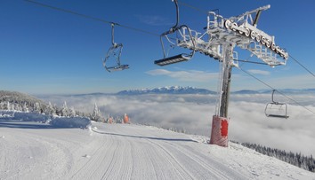 Mimoriadny výpadok elektriny na Orave. Bez prúdu ostali tisíce domácností aj lyžiarske stredisko