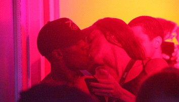 Ten toho postíhal. Bolt prichytený s troma ženami za jeden večer