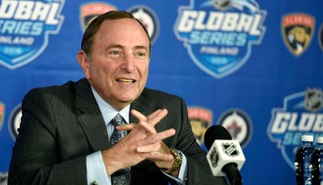 Situácia okolo haly v Taliansku nie je ľahostajná ani komisárovi NHL. Do dejiska hier posiela špecialistov