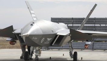 VIDEO: Prelomový moment v letectve. Turecké bezpilotné lietadlo odštartovalo novú éru dronovej vojny