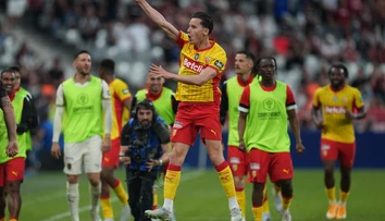 Lens v závere vydarenej sezóny oslavuje trofej. Prvýkrát v histórii získal domáci pohár