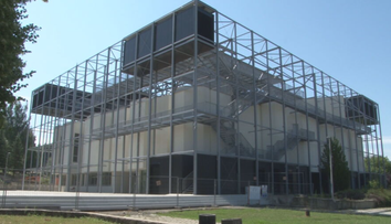 Minuli už 13 miliónov, no potrebujú ešte aspoň dva. Warholovo múzeum v Medzilaborciach zostáva zatvorené