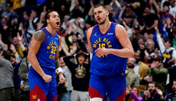 VIDEO: Tak toto sa v NBA často nevidí. Srbský bombardér Jokič opäť ohúril Ameriku, trafil nemožné