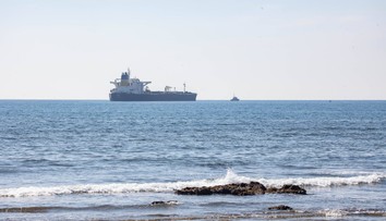 Ruský tanker s ropou napriek blokáde dorazil na Kubu. Trump hovorí o výnimke