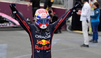 Max Verstappen ovládol VC Azerbajdžanu. Katastrofálny víkend zažil McLaren, Piastri skončil v prvom kole