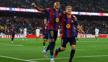LaLiga: Barcelona totálne zdemolovala súpera, Raphinha oslavoval hetrik. Koncertoval aj tím Hancka