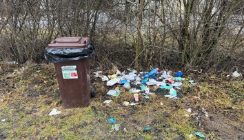 Obec na Hornej Nitre zaplavili výkaly. Spamätajte sa, vyzýva ľudí starosta