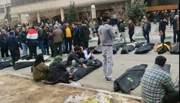 Krviprelievanie v Iráne: Tragická bilancia protestov prudko stúpla na 2000 obetí