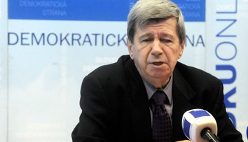 Eduard Kukan vystúpil z SDKÚ-DS