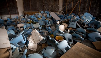 Pol roka po Riu: Bordel, vytrhnuté stoličky a suchá tráva