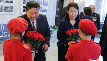 Dcéra Kim Čong-una sa prvýkrát objavila na zahraničnej ceste. Je jasné, čo to znamená, tvrdí odborníčka