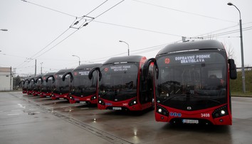 Po Bratislave budú jazdiť nové autobusy. Za jeden dajú 430-tisíc eur