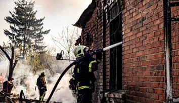 Rusko ignoruje Ukrajinou vyhlásené prímerie. Kyjev večer rozhodne, ako sa postaví k víkendovým plánom Moskvy