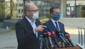 Banky a lízingovky od podnikateľov ďalej pýtajú splátky