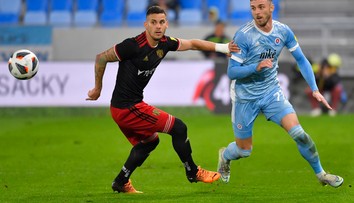 FOTO: Keď retro znamená štýl. Pozrite si špeciálne dresy, v ktorých sa odohrá najslávnejšie derby