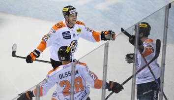 Extraliga: Zvolen napriek prehre na trón. Slovan s ďalšou porážkou, dobrý deň pre majstrov