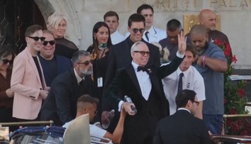 Novomanželia Bezosovci a celebritní hostia opúšťajú Benátky. Pozrite si to najlepšie z okázalého párty maratónu