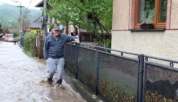 Veľká voda v Rudne nad Hronom odkryla spolupatričnosť ľudí. Podobnú spúšť už raz zažili