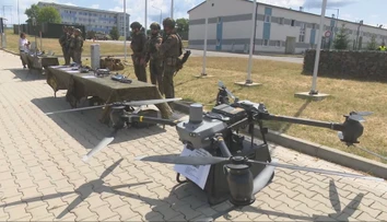 Boli sme vo vojenskom objekte Lešť. Vojaci NATO ukázali tanky, drony aj bojové cvičenia