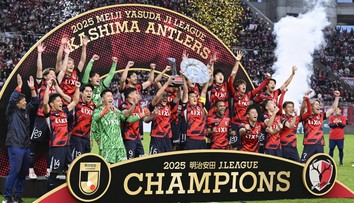 Rozhodol náskok jediného bodu. Čavrič v Japonsku oslavuje zisk majstrovského titulu