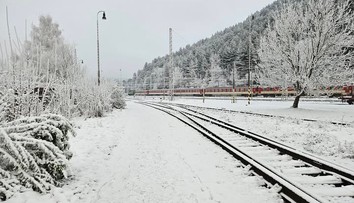 Nečakané sneženie v Ružomberku: Obyvatelia sa ráno zobudili do bielej krajiny, radary nič neukázali