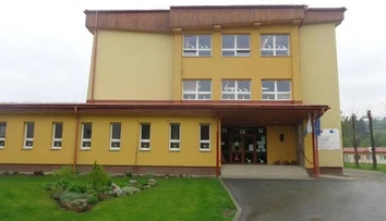 Má 13 rokov a za svoj skutok nemôže byť trestne zodpovedný. Čo bude s útočníkom zo Staškova?