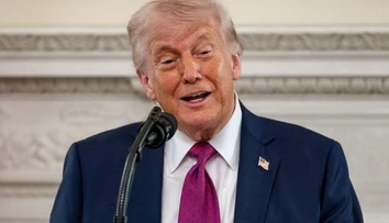 Trump prišiel o veľkého spojenca: Pomáhal mu dostať sa k moci, teraz si sype popol na hlavu