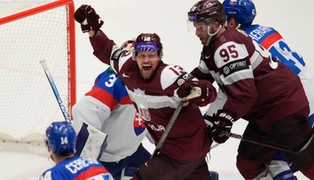 Na MS v hokeji porazil Slovákov, teraz mieri do Bratislavy. Slovan hlási zaujímavú posilu
