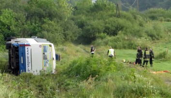 Slovenský vodič havarovaného autobusu ostáva v srbskom väzení