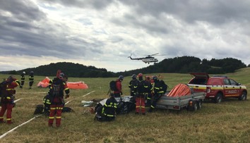 Lesný požiar pri obci Bystrá sa podarilo dostať pod kontrolu