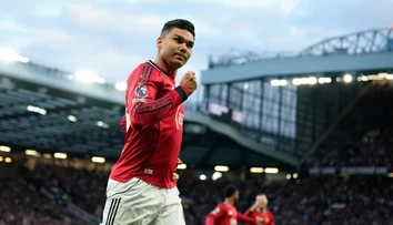 Manchester United sa vráti do Ligy majstrov. Tottenham sa vymotal zo zostupových priečok