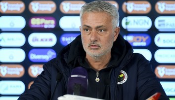 Jose Mourinho by sa mal vrátiť na miesto, kde začala jeho skvelá kariéra. Benfica hľadá nového kouča