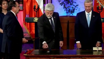 Klaus si ho prisvojil, Pavel ponúkol svoje. Príbeh s protokolárnym perom v Chile má úsmevný koniec