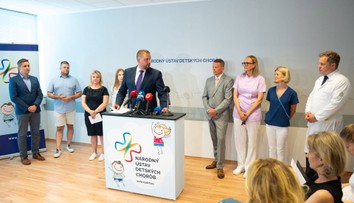 Mama darovala dcére obličku. Slovenskí lekári dosiahli historický úspech