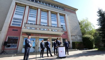 Rezort obrany chce minúť milióny na umelecký súbor a kultúrny dom. Podľa Kaliňáka na tom nie je vhodné šetriť